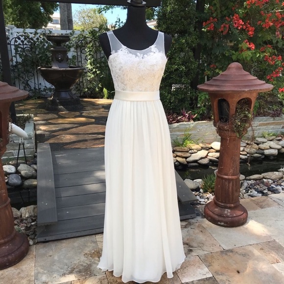 David's Bridal Dresses & Skirts - David’s bridal wedding dress style mk3747 beaded